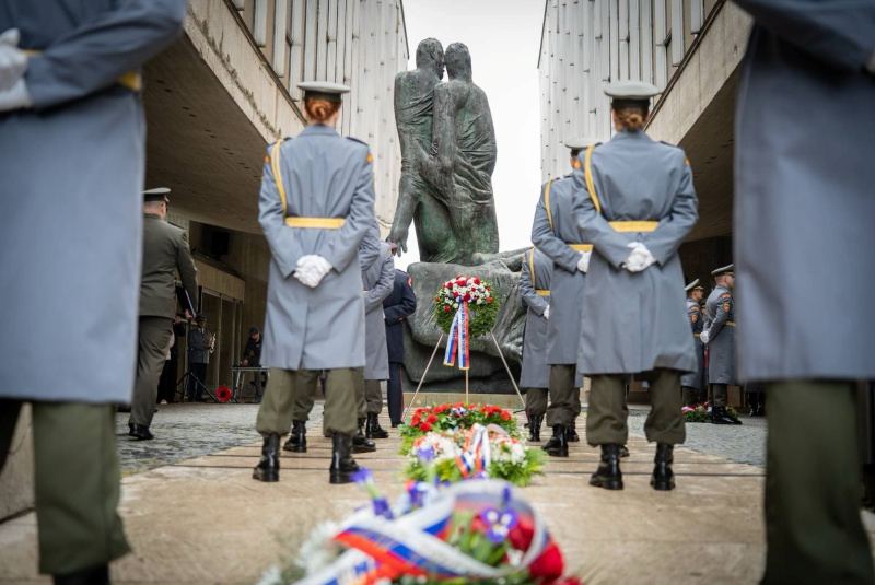  Aktuality / 8. máj - foto